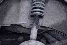 Как понять, что амортизатор замёрз и что с этим делать