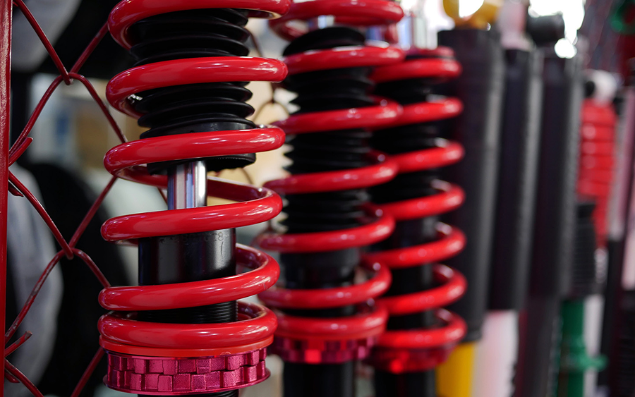 Почему амортизаторы стучат на холоде