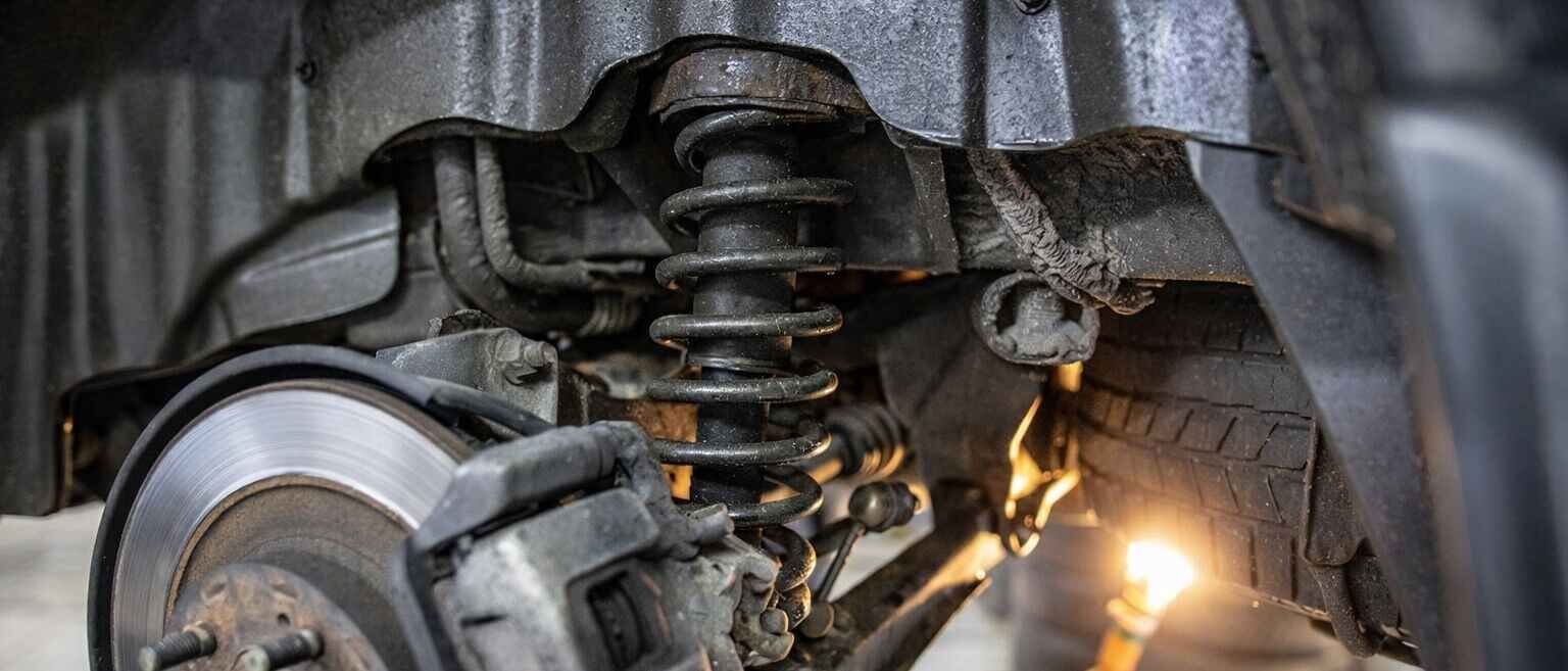 Основні ознаки зносу опори амортизатора