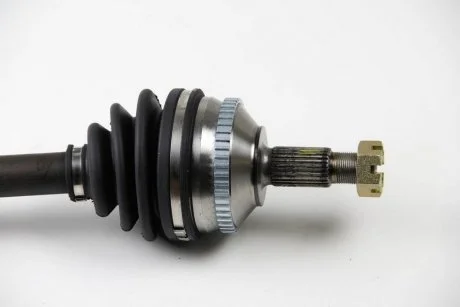 Привідний вал передній міст, ліворуч BGA DS1418L