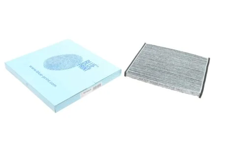 Фільтр салону вугільний Toyota BLUE PRINT ADT32535