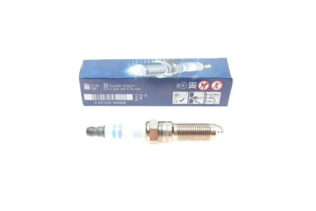Свічка запалювання бензин платина 1 шт BOSCH 0 242 145 573