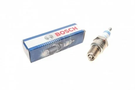 Свічка запалювання бензин нікель 1 шт BOSCH 0 242 229 656
