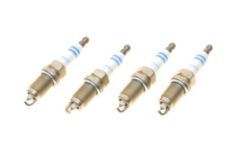 Свічка запалювання FR7HPP33+ DOUBLE PLATINUM (VAG) 4шт. BOSCH 0242235984