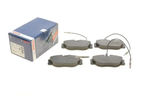 Тормозные колодки передние дисковые BOSCH 0986424033