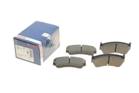 Тормозные колодки передние дисковые BOSCH 0 986 424 369