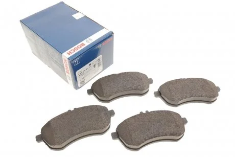 Тормозные колодки передние дисковые BOSCH 0986494161