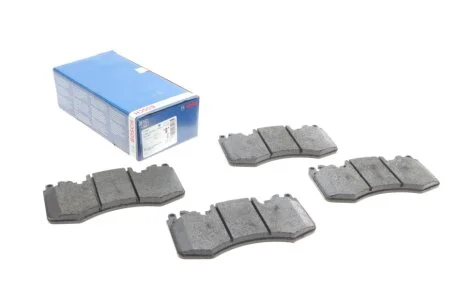 Тормозные колодки передние дисковые BOSCH 0 986 494 440