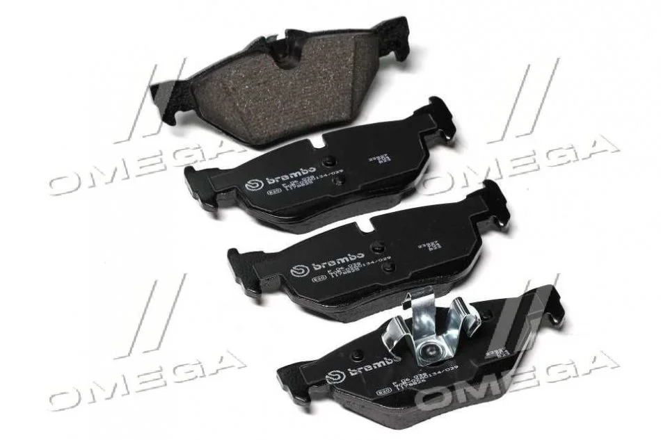 Тормозные колодки задние дисковые BREMBO P06 038 (фото 1)