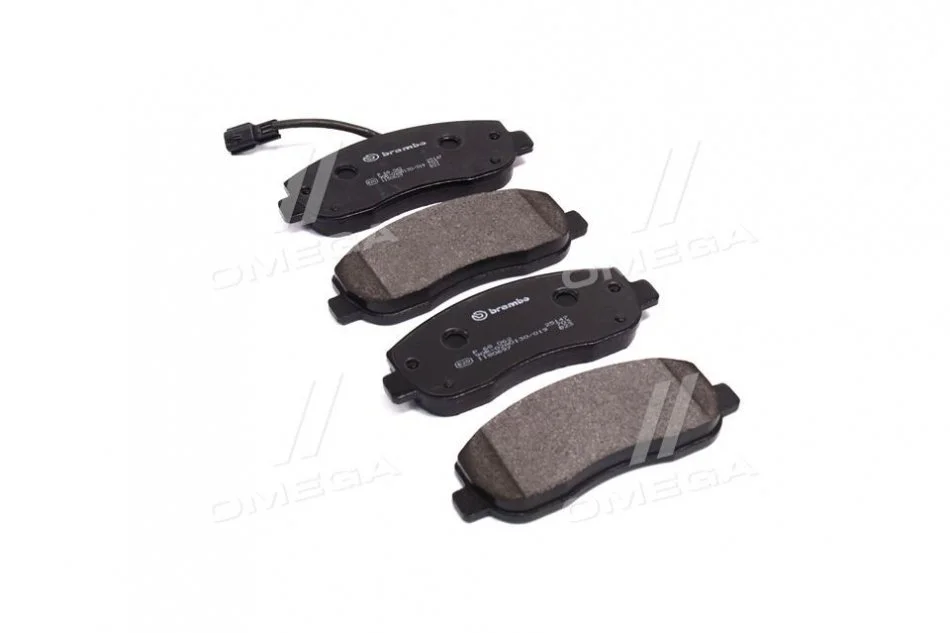 Тормозные колодки передние дисковые BREMBO P68 062 (фото 1)