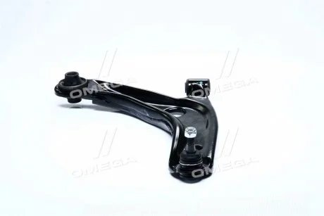 Важіль нижній R Toyota Yaris 05- Prius C 05-14 Subaru Trezia 11- (вир-во) CTR CQT-1R