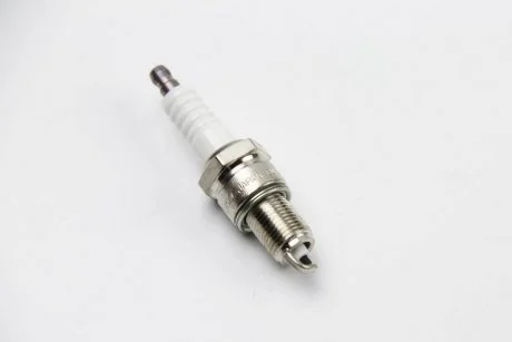 Свеча зажигания бензин никель 1 шт DENSO J16CR-U