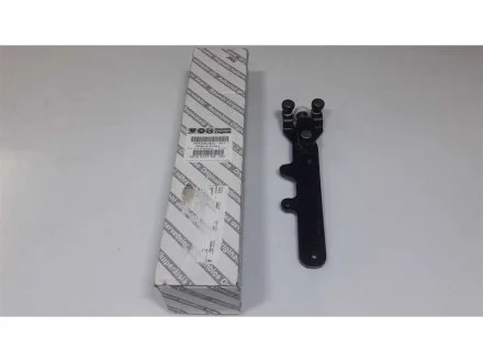 Кронштейн кузова Fiat/Alfa/Lancia 52062452