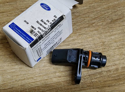Датчик положения распредвала FORD 2212837