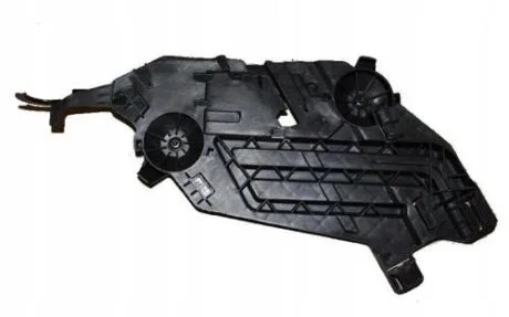Кріплення бампера FPS FP6409202