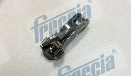 Коромисло клапану AUDI A4/A5/A6/Q5 \'\'2.0-3.2TFSI \'\'07-18 FRECCIA RA06-951