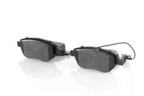 Тормозные колодки дисковые GM 95511321