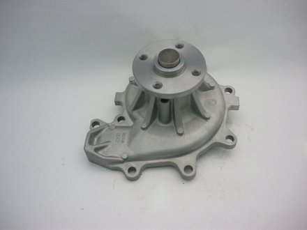 Насос водяной Богдан, ISUZU (дв. 4HF1/4HG1/4HG1-T,4HE1-T) (выр-во) GMB GWIS-42A