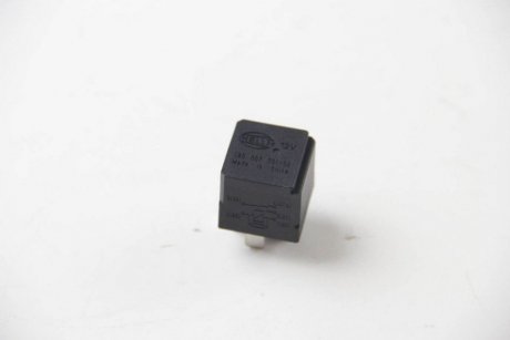 Автомобильное реле 12V HELLA 4RD007794021