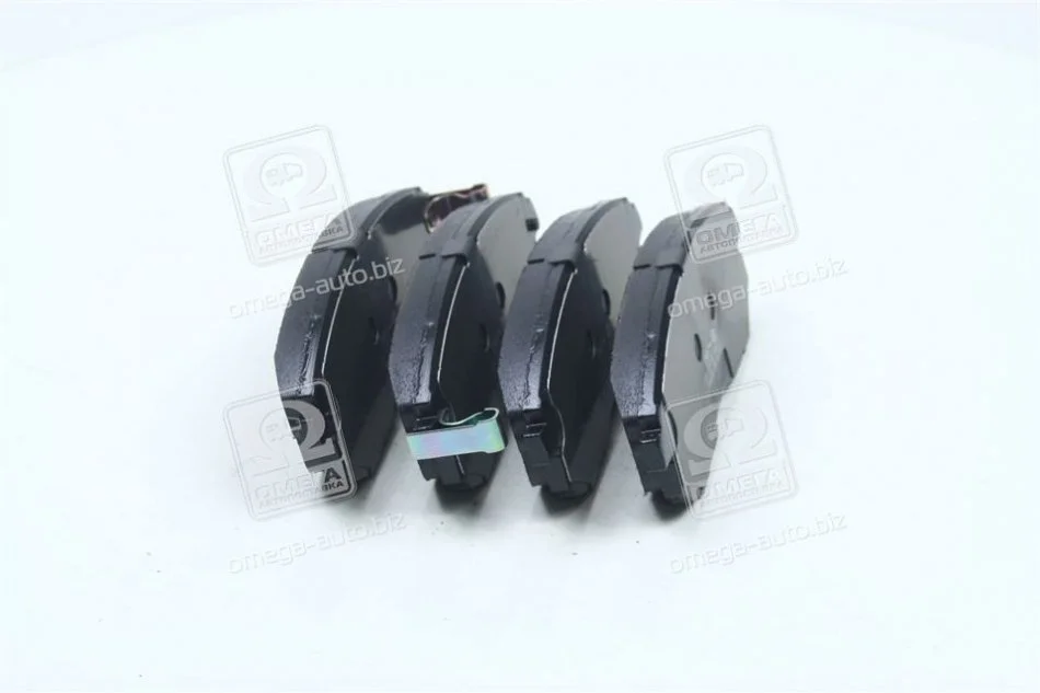 Тормозные колодки передние дисковые Hi-Q (SANGSIN) SP1183 (фото 1)