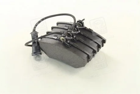 Тормозные колодки передние дисковые Hi-Q (SANGSIN) SP2005