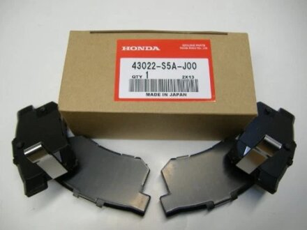 Колодка задняя CIVIC 4D. HONDA 43022-S5A-J00