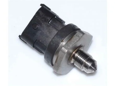 Датчик тиску палива Hyundai/Kia/Mobis 353422E500