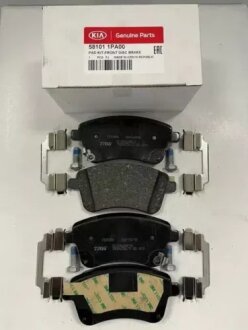 Тормозные колодки передние дисковые Hyundai/Kia/Mobis 581011PA00