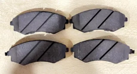 Тормозные колодки передние дисковые Hyundai/Kia/Mobis 5810134A21