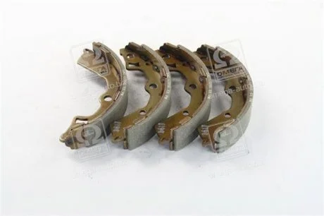 Тормозные колодки задние барабанные Hyundai/Kia/Mobis 5835007A00