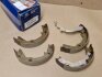 Тормозные колодки задние барабанные Hyundai/Kia/Mobis 5835039A00 (фото 1)