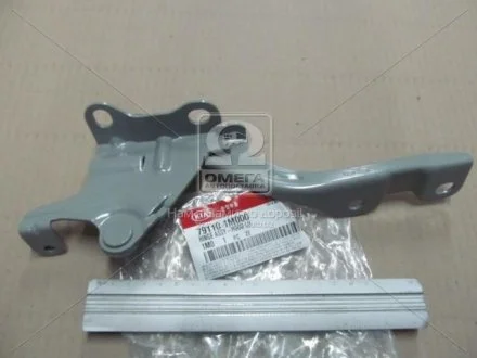Кронштейн капота лів. CERATO 09-12 (вир-во Mobis) Hyundai/Kia/Mobis 791101M000