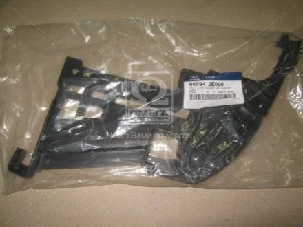 Кронштейн бампера переднього правий Hyundai/Kia/Mobis 865942E000