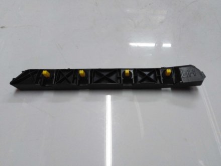 Кронштейн бампера заднього л Hyundai/Kia/Mobis 86613F2000