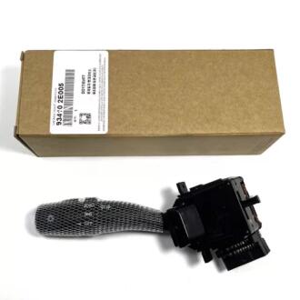 Переключатель подрулевой Hyundai/Kia/Mobis 934102E005