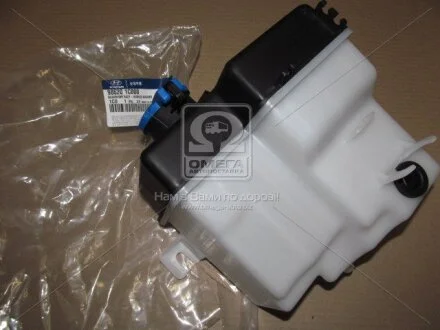 Бачок омивача скла лобового Hyundai Getz 02- (вир-во Mobis) Hyundai/Kia/Mobis 986201C000