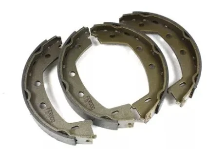 Тормозные колодки задние дисковые LAND ROVER LR001020