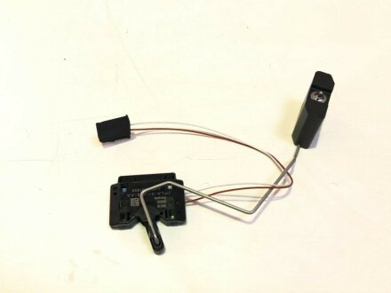 Датчик прав топливного LAND ROVER LR122379