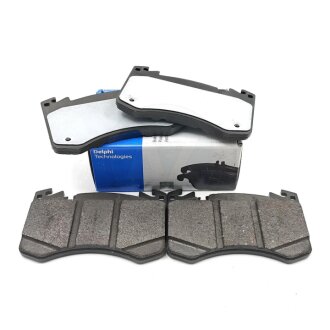 Колодки тормозные передние LAND ROVER LR180976