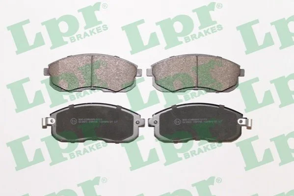 Тормозные колодки передние дисковые LPR 05P090 (фото 1)