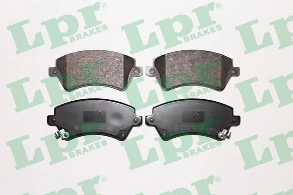 Гальмівні колодки передні дискові LPR 05P1002 (фото 1)