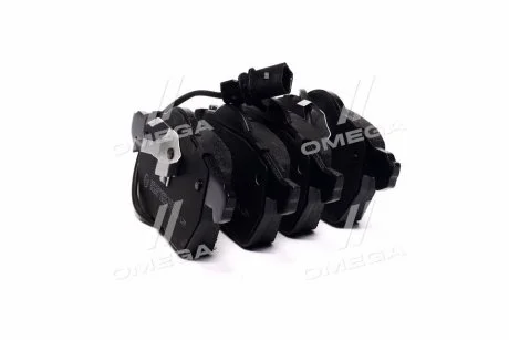 Тормозные колодки передние дисковые LPR 05P1119
