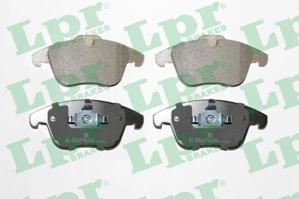 Тормозные колодки передние дисковые LPR 05P1255 (фото 1)