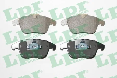 Тормозные колодки передние дисковые LPR 05P1255