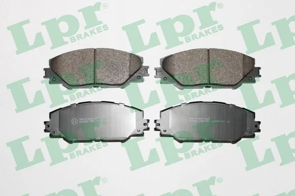 Тормозные колодки передние дисковые LPR 05P1282 (фото 1)