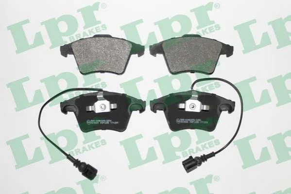 Тормозные колодки передние дисковые LPR 05P1285 (фото 1)