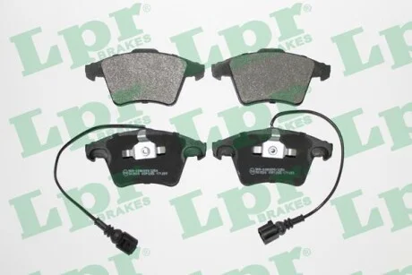 Тормозные колодки передние дисковые LPR 05P1285