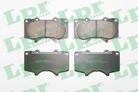 Тормозные колодки передние дисковые LPR 05P1379