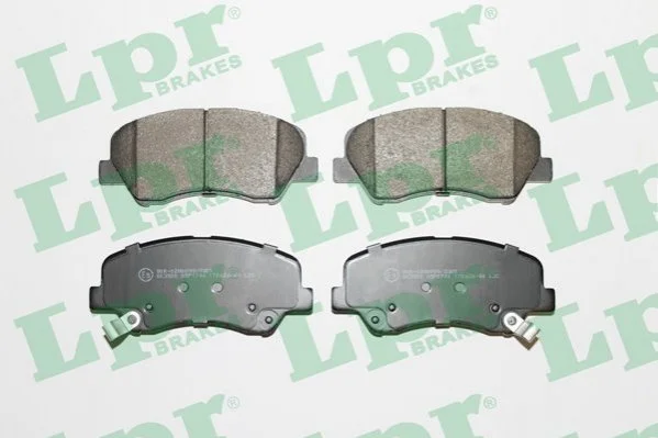 Тормозные колодки передние дисковые LPR 05P1744 (фото 1)