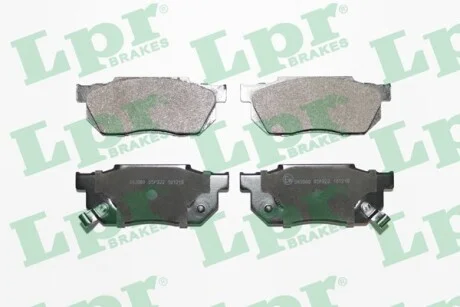 Тормозные колодки передние дисковые LPR 05P322